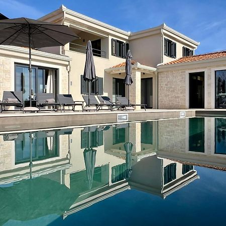 Villa Maslinik Kastelir Ngoại thất bức ảnh