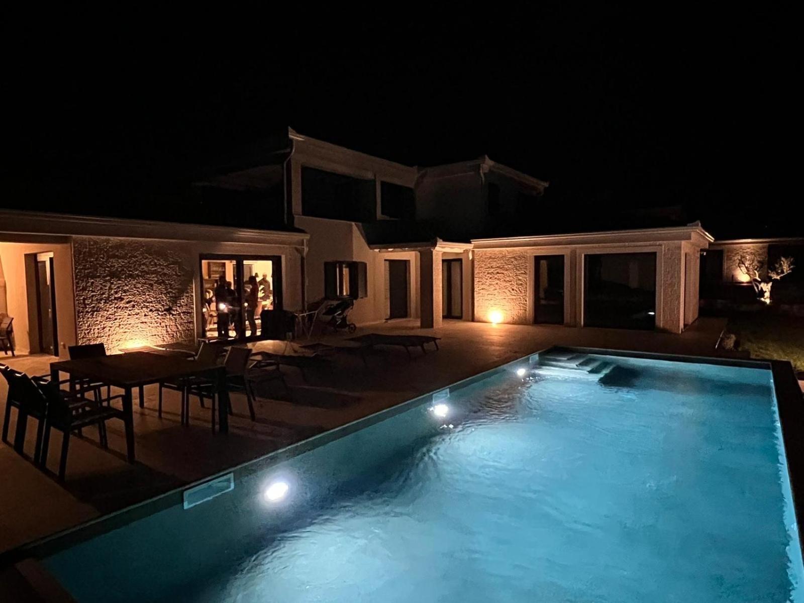 Villa Maslinik Kastelir Ngoại thất bức ảnh